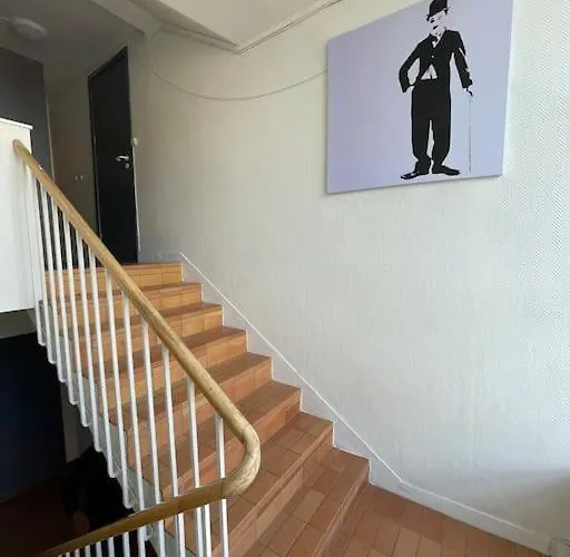 With Common Bath And Kitchen 利勒哈默尔